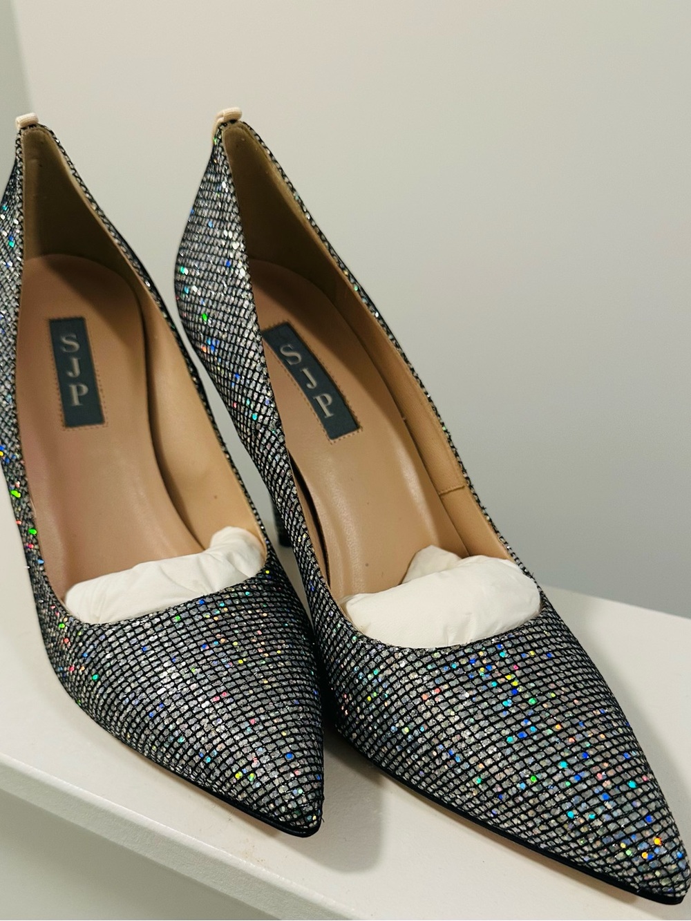 SJP by Sarah Jessica Parker Silver Holographic Pointed-Toe Fawn Pump NWOT